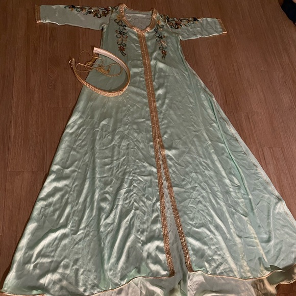 Sparkly mint Moroccan caftan dress - Picture 2 of 3